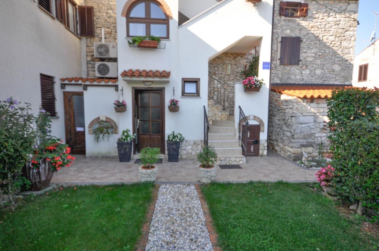 Rade Stancijeta Apartments Novigrad  Exterior photo